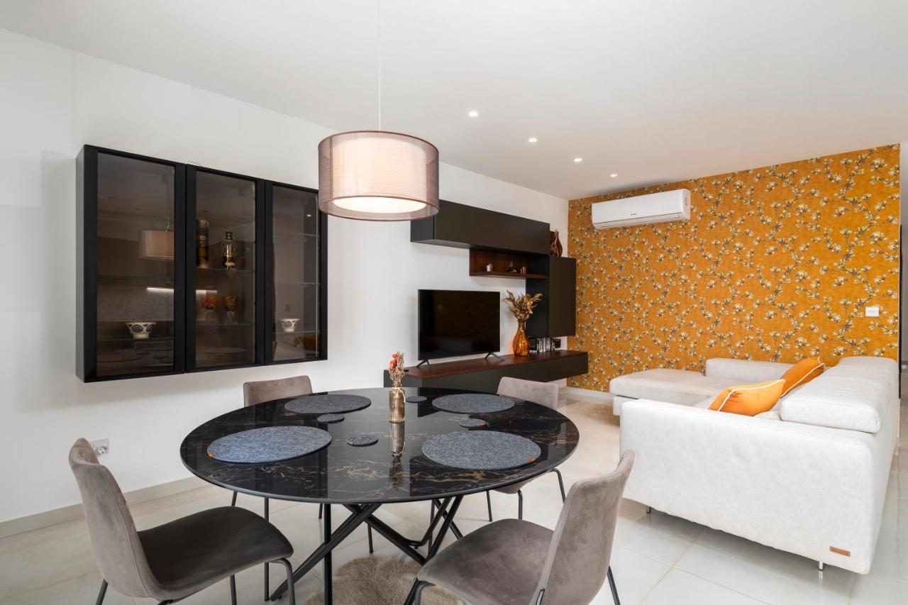Modern 3Br Stylish Apartment With Large Balcony - Close To St Julians And St Georges Bay Is-Swieqi Εξωτερικό φωτογραφία