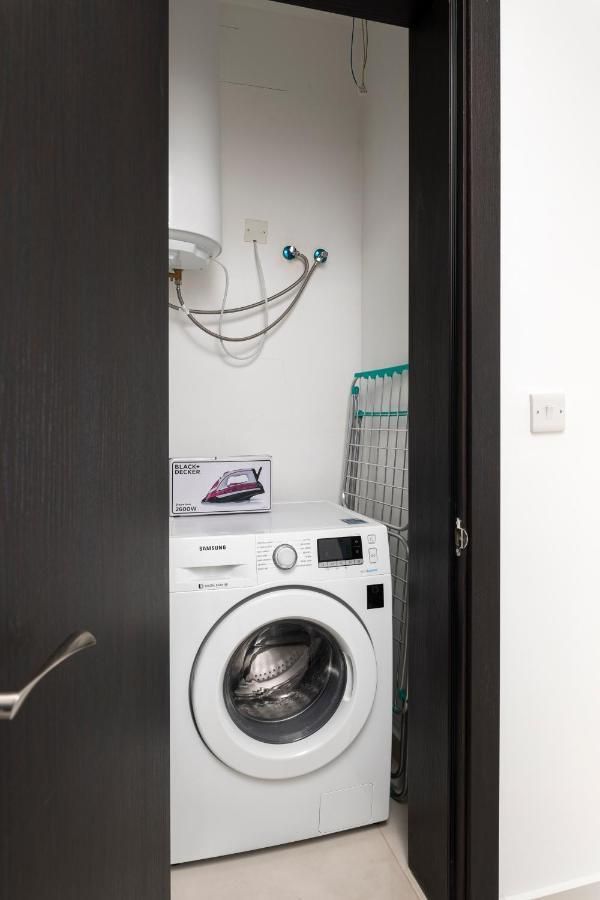 Modern 3Br Stylish Apartment With Large Balcony - Close To St Julians And St Georges Bay Is-Swieqi Εξωτερικό φωτογραφία